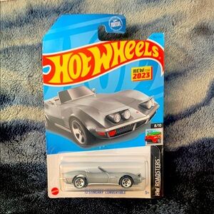 Silver Stingray Convertible Toy Car